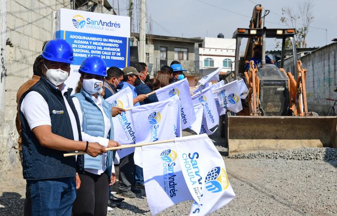 Encabeza arranque de obras en San Andrés Cholula el alcalde Edmundo Tlatehui.