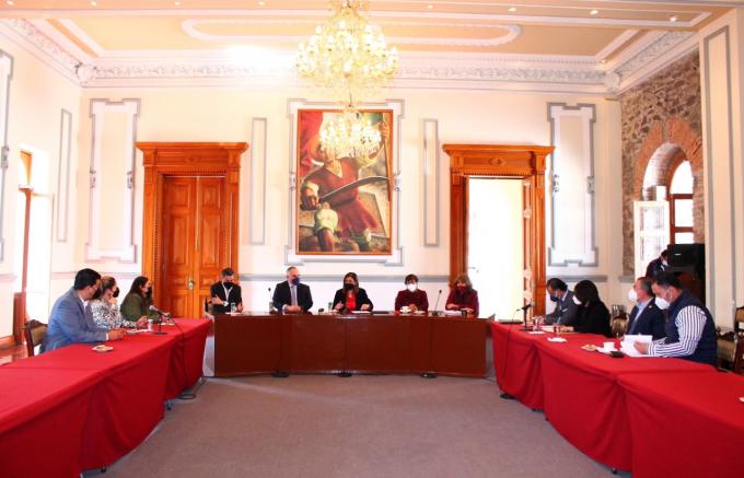 Sostienen mesa de trabajo el Ayuntamiento de Puebla y el Colegio de Notarios.