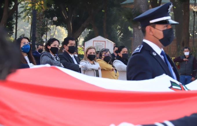 Conmemora San Pedro Cholula el Día de la Bandera