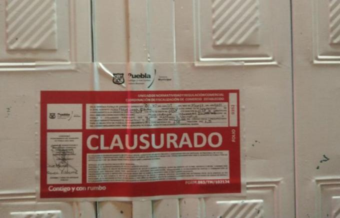 Clausura Normatividad y Regulación Comercial descarga ilegal de desechos en establecimiento adyacente al Rastro Municipal.