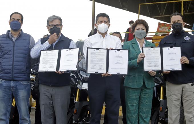 Firma convenio por la seguridad el Ayuntamiento de Puebla y  el Consejo Empresarial de la Central de Abasto