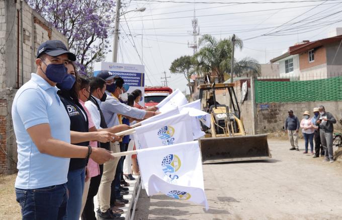 Arranca San Andrés Cholula obra de adoquinamiento de la calle Chignahuapan.