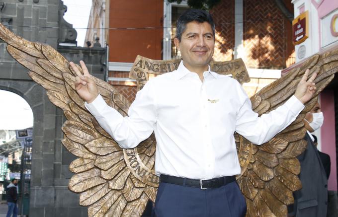Encabeza el alcalde Eduardo Rivera los festejos por el 491 aniversario de la Fundación de Puebla.