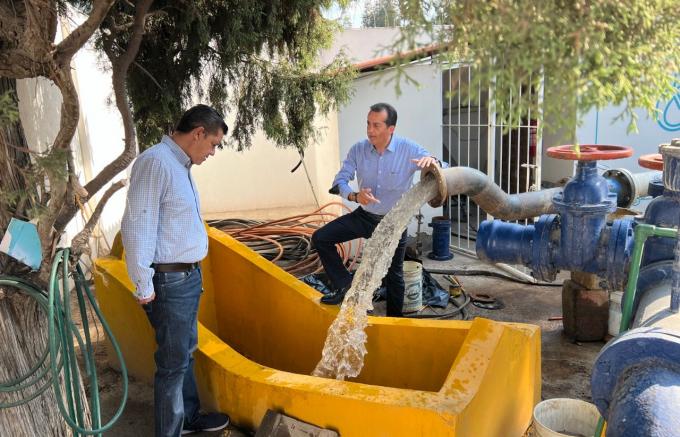 Sosapach da mantenimiento a red de abastecimiento de agua en San Pedro Cholula.
