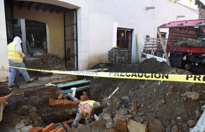 Tlaxcala . Avanzan trabajos de drenaje del próximo mercado de artesanos