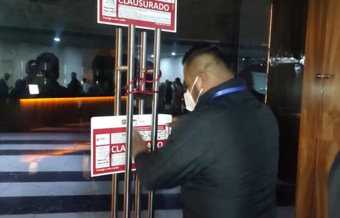 Ayuntamiento de Puebla clausura 4 establecimientos con venta de bebidas alcohólicas.