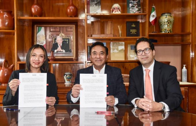 Firma convenio Ayuntamiento de Tlaxcala con FONACOT