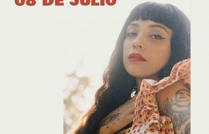 Mon Laferte se presentará en Puebla el 08 de julio en el Auditorio GNP