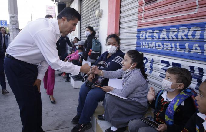Eduardo Rivera encabeza operativo escuela segura en el centro escolar Gustavo Díaz Ordaz