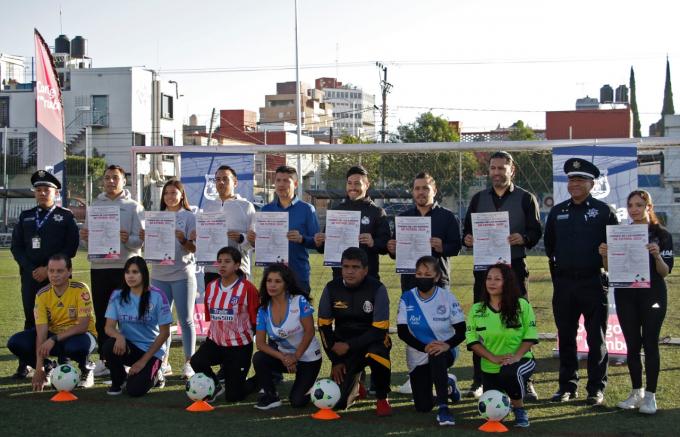 Presenta el Ayuntamiento de Puebla el torneo de Barrios de fútbol