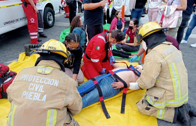 Choque de transporte público deja varios heridos en la 11 Sur y Las Torres