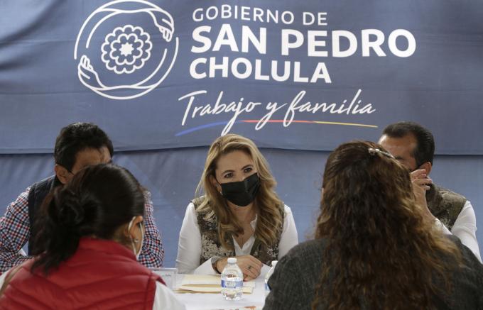 Encabeza Paola Angon jornada ciudadana en Momoxpan