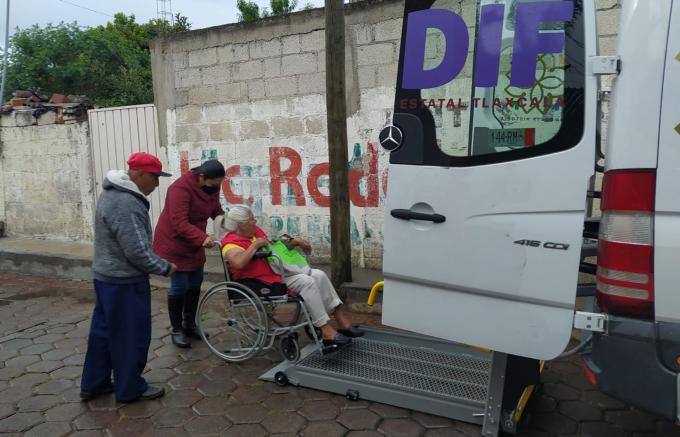 Brinda SMDIF de Tlaxcala Capital apoyo integral para adultos mayores