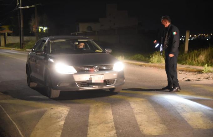 Tlaxcala Capital lleva a cabo operativo nocturno contra robo de autopartes y comercios
