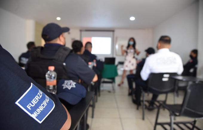 Continúan policías de Tlaxcala capital capacitándose en temas de Derechos Humanos