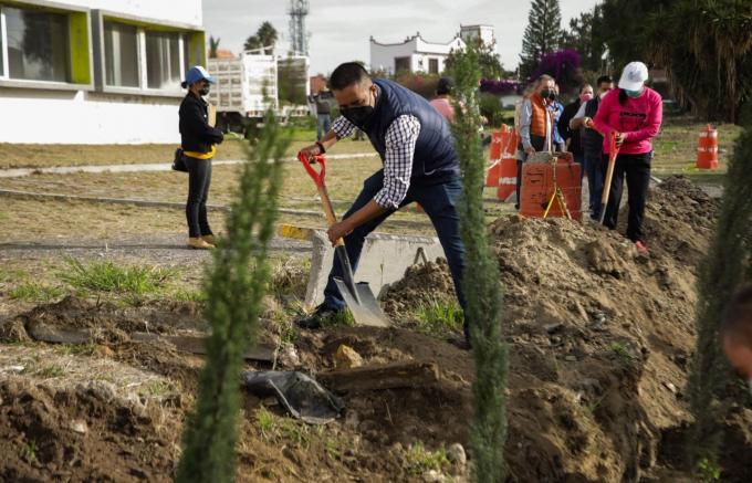 Otorga el Ayuntamiento de San Andrés Cholula servicios públicos en Fraccionamiento de San Martinito