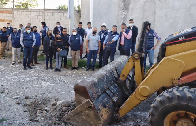 Inicia Ayuntamiento de Puebla obra de adoquinamiento en San Francisco Totimehuacan