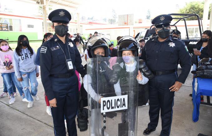 Fortalecen valores niñas y niños de Tizatlán, en curso con Policía capitalina