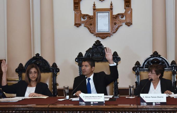 El Ayuntamiento de Puebla designa el 5 de septiembre como "Día de la Mujer Indígena"