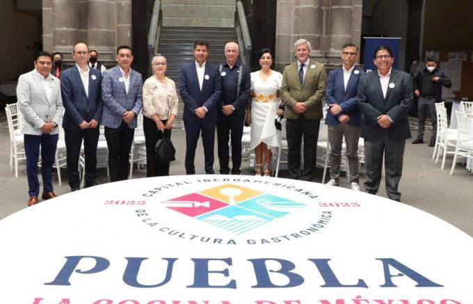 Designan al municipio de Puebla como Capital Iberoamericana de la Cultura Gastronómica