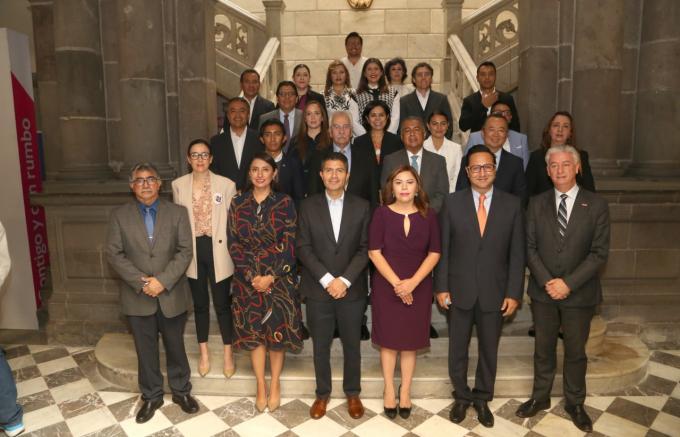 Eduardo Rivera instala el comité "Puebla Ciudad de Aprendizaje"