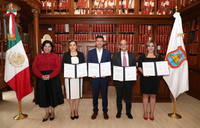 Firma convenio de colaboración el Ayuntamiento de Puebla e ITAIPUE