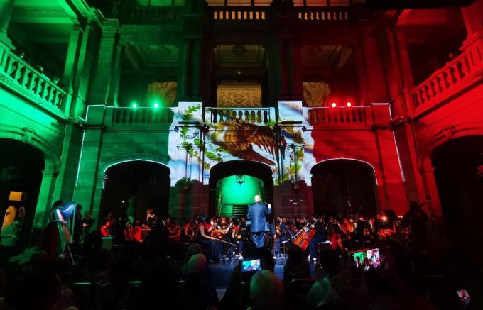 El Coro Universitario, la ópera UDLAP y su Orquesta Symphonia reinterpretaron obras inéditas del Archivo General Municipal.