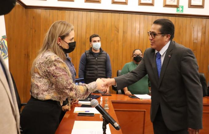 Cabildo de San Pedro Cholula nombra a Armando Jiménez como nuevo Tesorero municipal.