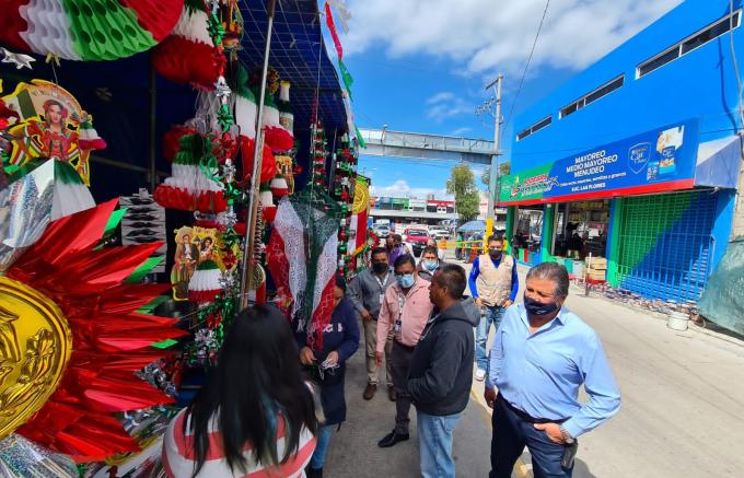 Ayuntamiento de Puebla retira 15 kilos de pirotecnia en la central de abasto