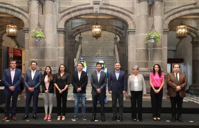 Concluye Ayuntamiento de Puebla trabajos de corrección a luminarias, semaforización y balizamiento en la 11 Norte-Sur