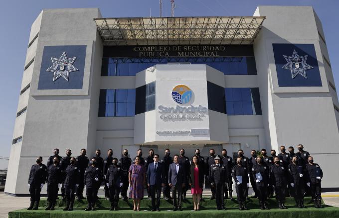 Encabeza Edmundo Tlatehui ceremonia de graduación de 30 cadetes de policía que se integran a la SSC de San Andrés Cholula