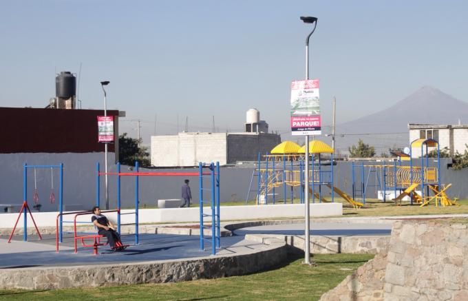 Ayuntamiento de Puebla entrega rehabilitación del parque juego de pelota en La Resurrección