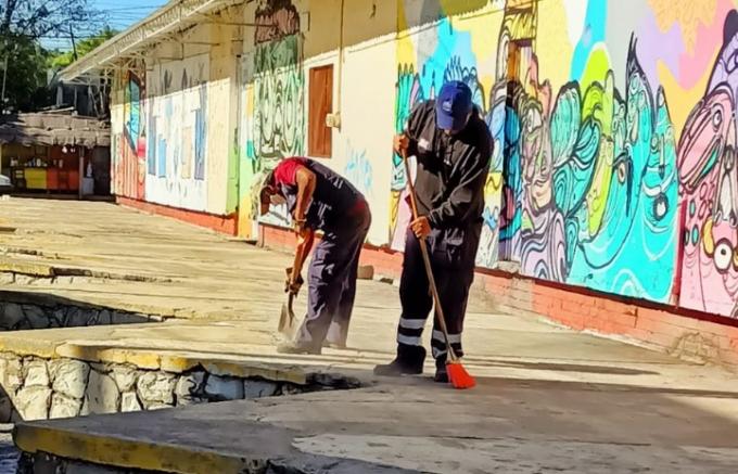 Ayuntamiento de Puebla continúa con labores de mantenimiento en mercados municipales
