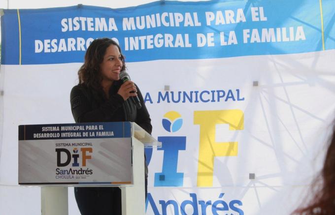 Lupita Cuautle encabeza la segunda edición del programa "Padres y madres construyendo el futuro"