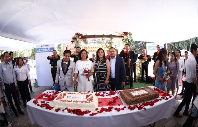Encabezó Edmundo Tlatehui segunda jornada de bodas civiles gratuitas