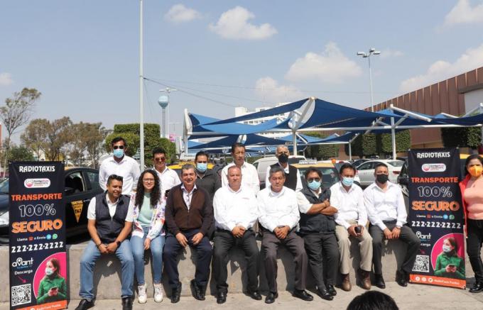 Promueven Alerta Contigo, regidores y taxistas.