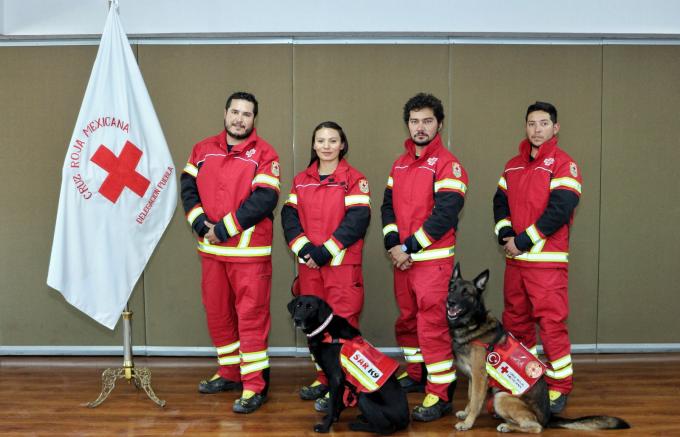 Reconoce Cruz Roja mexicana en Puebla a rescatistas que apoyaron en Turquía