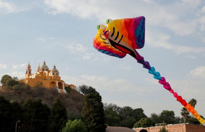 Presenta Ayuntamiento de San Andrés Cholula Festival Volarte 2023