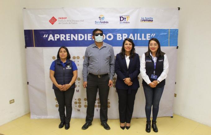 DIF San Andrés Cholula promueve la inclusión a través de curso de Braille