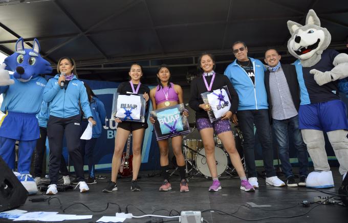 La BUAP celebra con éxito la “Primera carrera de la mujer”