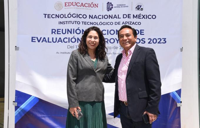 Destaca Jorge Corichi bondades de Tlaxcala Capital ante investigadores del país.