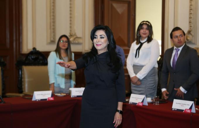 Aprueba cabildo el nombramiento de la secretaria del Ayuntamiento de Puebla