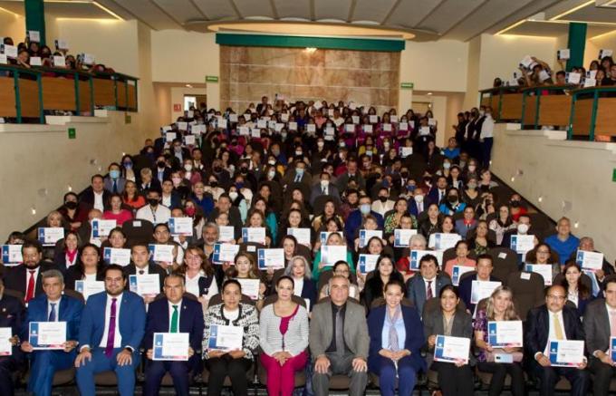 SMDIF Puebla reconoce a prestadores de Servicio Social y Prácticas Profesionales