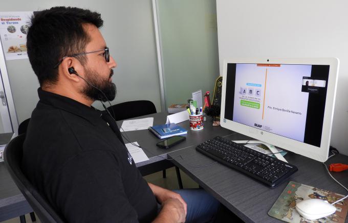 Invita DAU a estudiantes BUAP a atender su salud emocional
