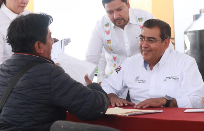 El gobernador Sergio Salomón encabezó el “Martes Ciudadano” en el municipio de Xicotepec
