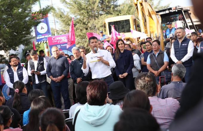 Arranca pavimentación de vialidad en La Guadalupana en San Francisco Totimehuacán