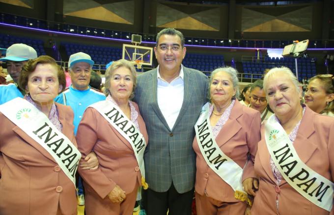 Promueve Gobierno de Puebla empoderamiento de personas adultas mayores: Sergio Salomón Céspedes