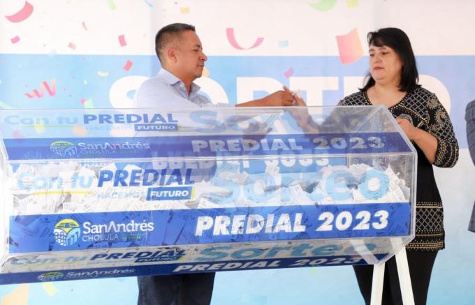 Encabeza Edmundo Tlatehui el Sorteo Predial 2023