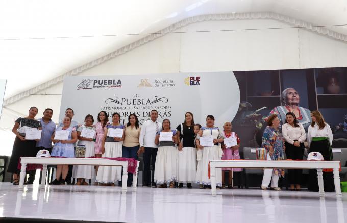 Inaugura gobierno estatal encuentro de Cocineras Tradicionales, patrimonio de Puebla