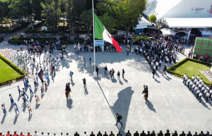 Encabeza Paola Angon ceremonia del CLXXVI Aniversario de la Gesta Heróica de los Niños Héroes